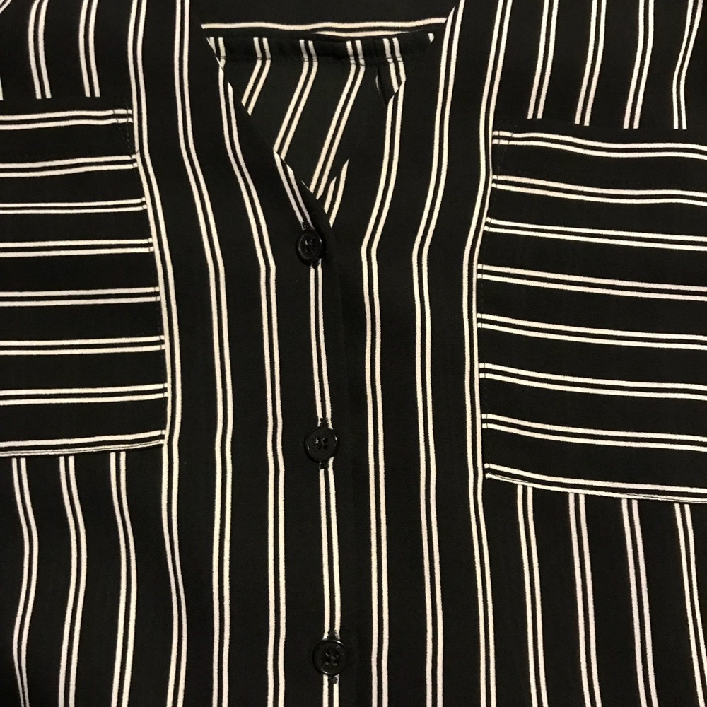 Professional blouse. - Picture 2 of 3